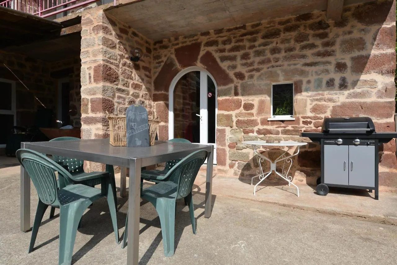 Gite Le Pressoir Domaine De Jouani Villecomtal 0*,  法国