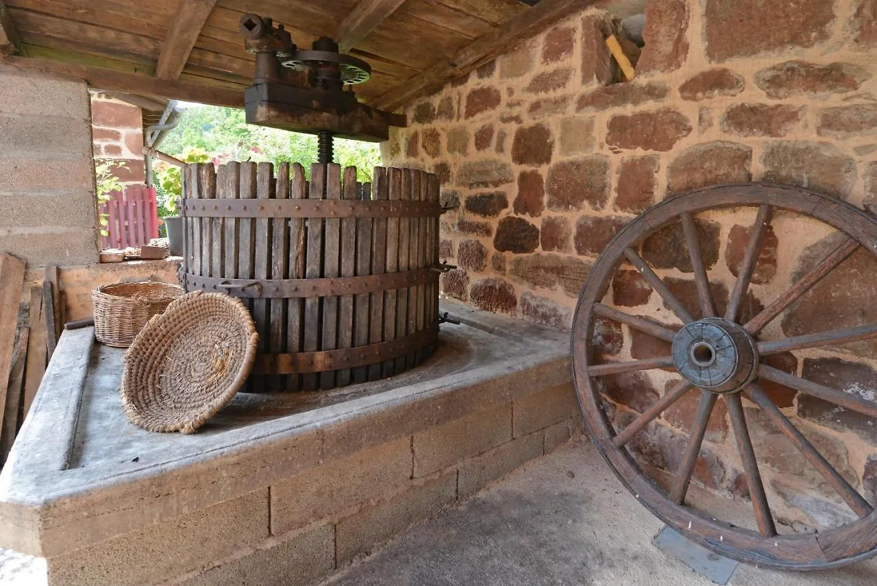 Gite Le Pressoir Domaine De Jouani Villecomtal 法国
