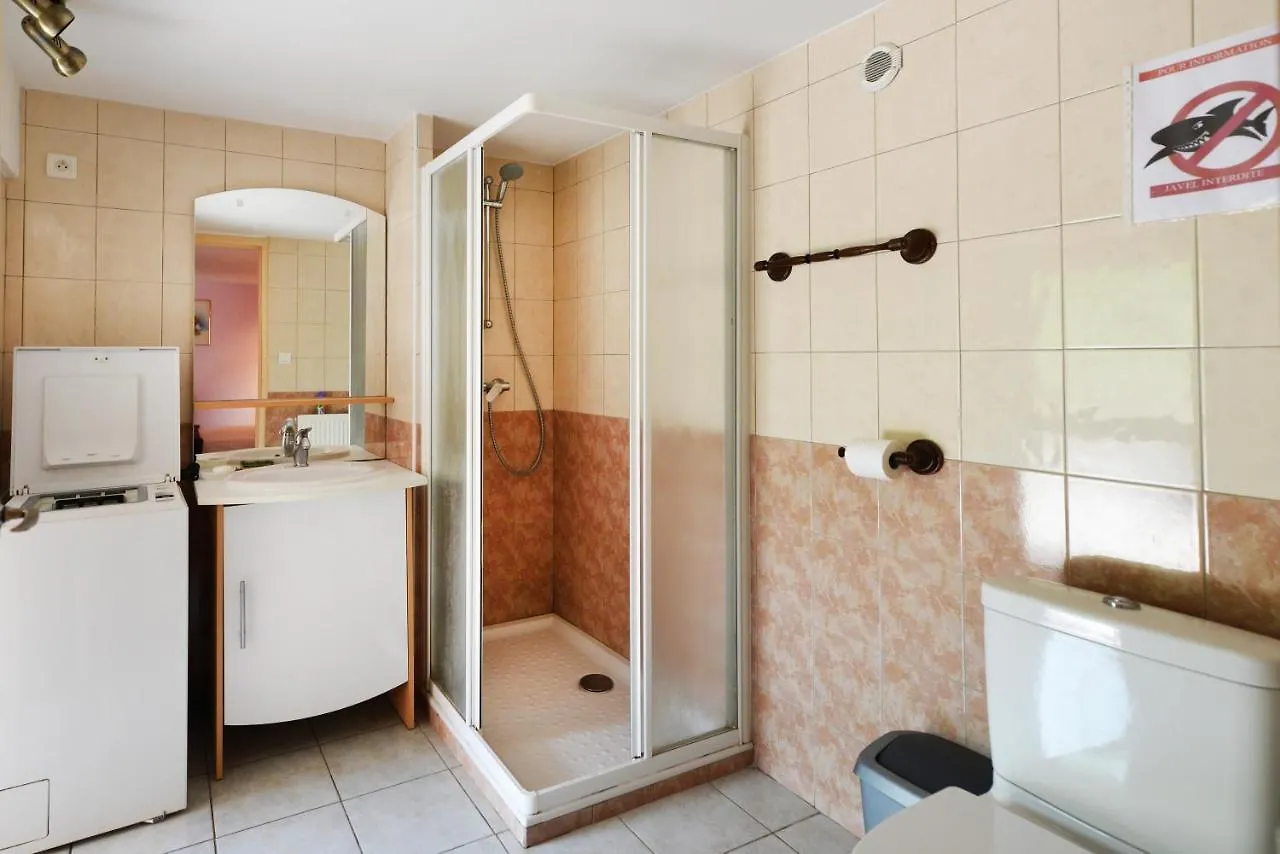 Gite Le Pressoir Domaine De Jouani Villecomtal Holiday home