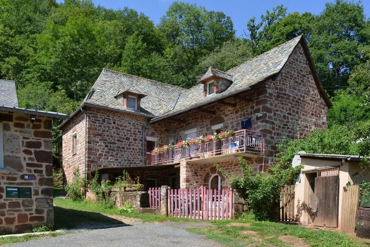 Holiday home Gite Le Pressoir Domaine De Jouani Villecomtal France